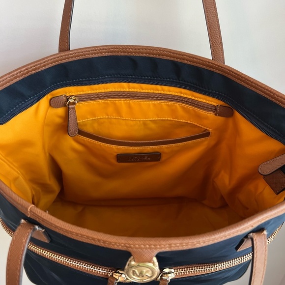 Michael Kors Kempton Navy Blue Nylon Tote Bag with Pockets - Picture 11 of 14